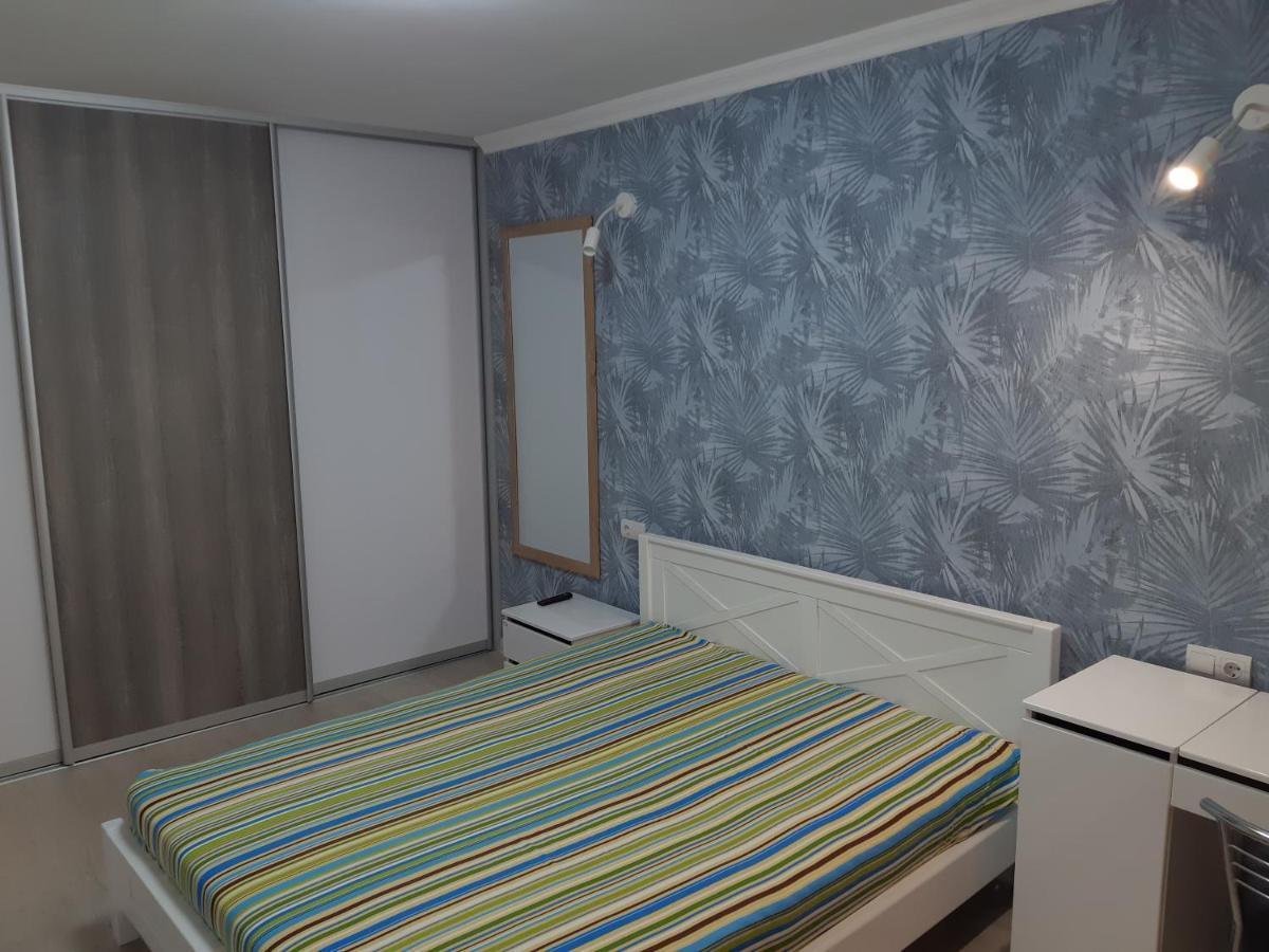 Apartment Near Stadio Metalist ハルキウ エクステリア 写真