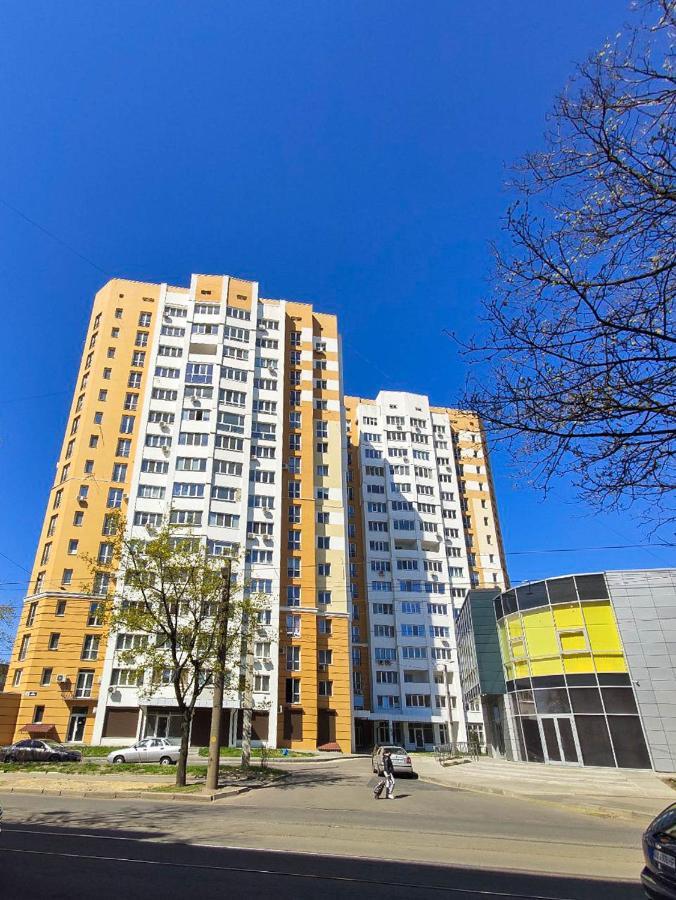 Apartment Near Stadio Metalist ハルキウ エクステリア 写真